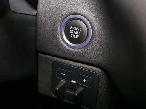Used 2022 Toyota Tundra Limited AWD/4WD image 29