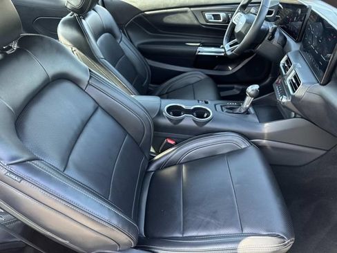Used 2026 Ford Mustang Premium RWD image 36