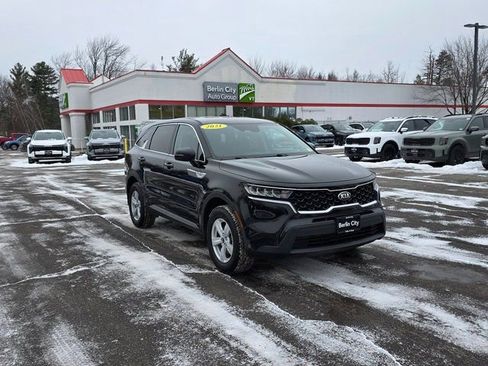 Used 2021 Kia Sorento LX image 30