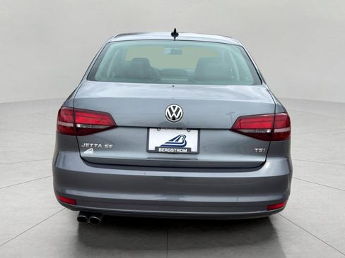 Used 2016 Volkswagen Jetta SE FWD image 6