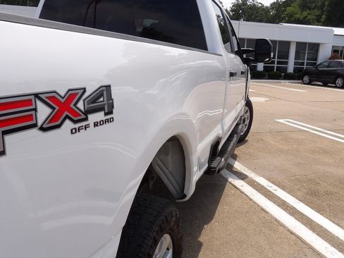 Used 2023 Ford F250 XL w/ STX Appearance Package AWD/4WD image 16