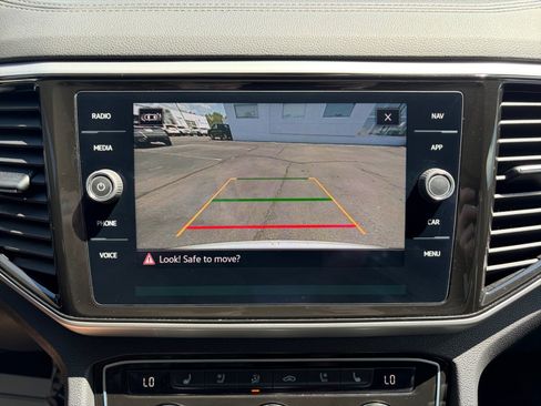 Used 2022 Volkswagen Atlas SEL Premium AWD/4WD image 29