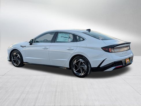 New 2026 Hyundai Sonata SEL image 3