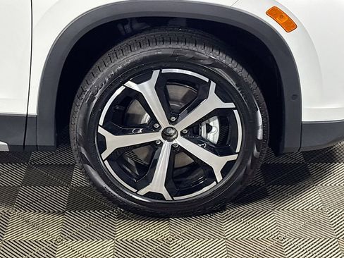 New 2026 Volkswagen Tiguan SE AWD/4WD image 23