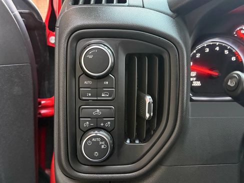 Used 2022 Chevrolet Silverado 1500 Custom image 20
