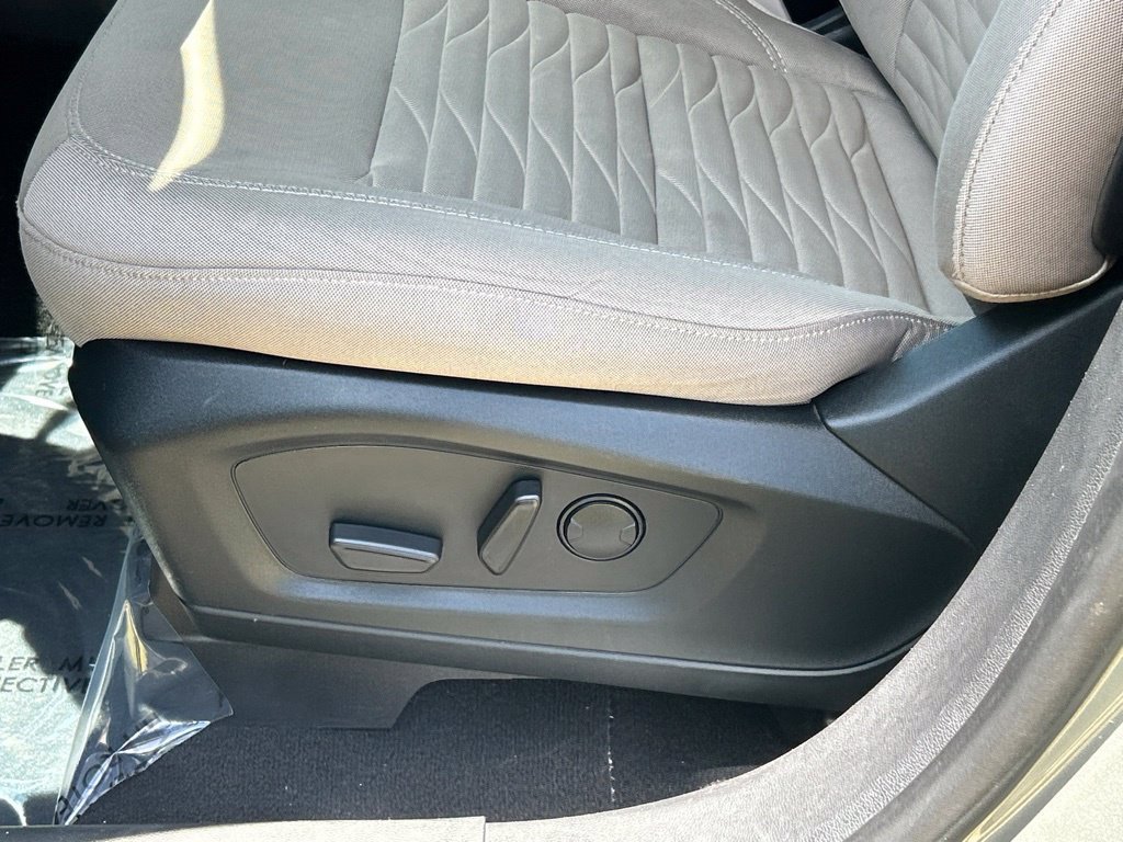 Used 2020 Ford Explorer XLT w/ Comfort Package RWD image 16