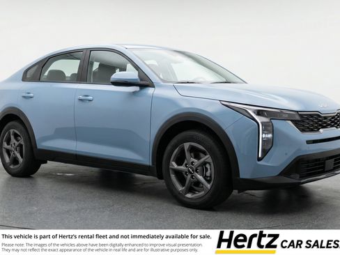 Used 2025 Kia K4 FWD image 1