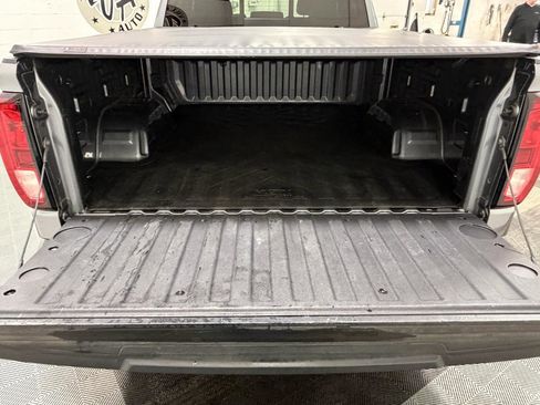 Used 2020 GMC Sierra 1500 SLE w/ SLE Value Package image 6