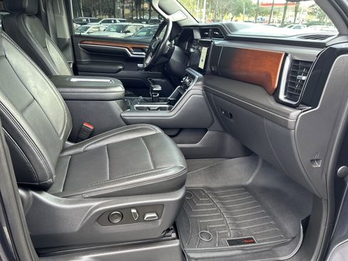 Used 2022 GMC Sierra 1500 Denali w/ Denali Reserve Package image 22