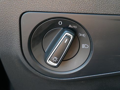 Certified 2024 Volkswagen Tiguan SE AWD/4WD image 26