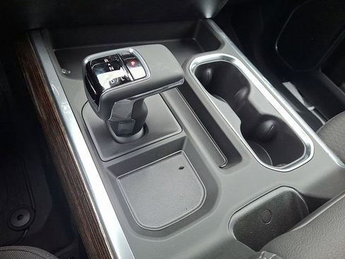 New 2026 GMC Sierra 1500 Elevation image 13