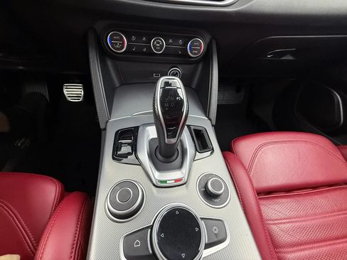 Used 2023 Alfa Romeo Stelvio Veloce AWD/4WD image 74