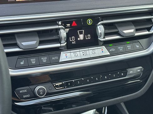 Used 2024 BMW X3 xDrive30i w/ Convenience Package image 24