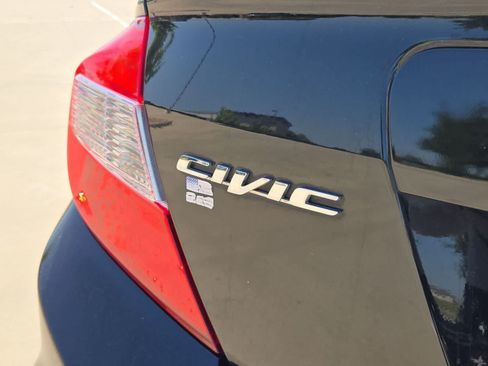 Used 2012 Honda Civic LX image 11