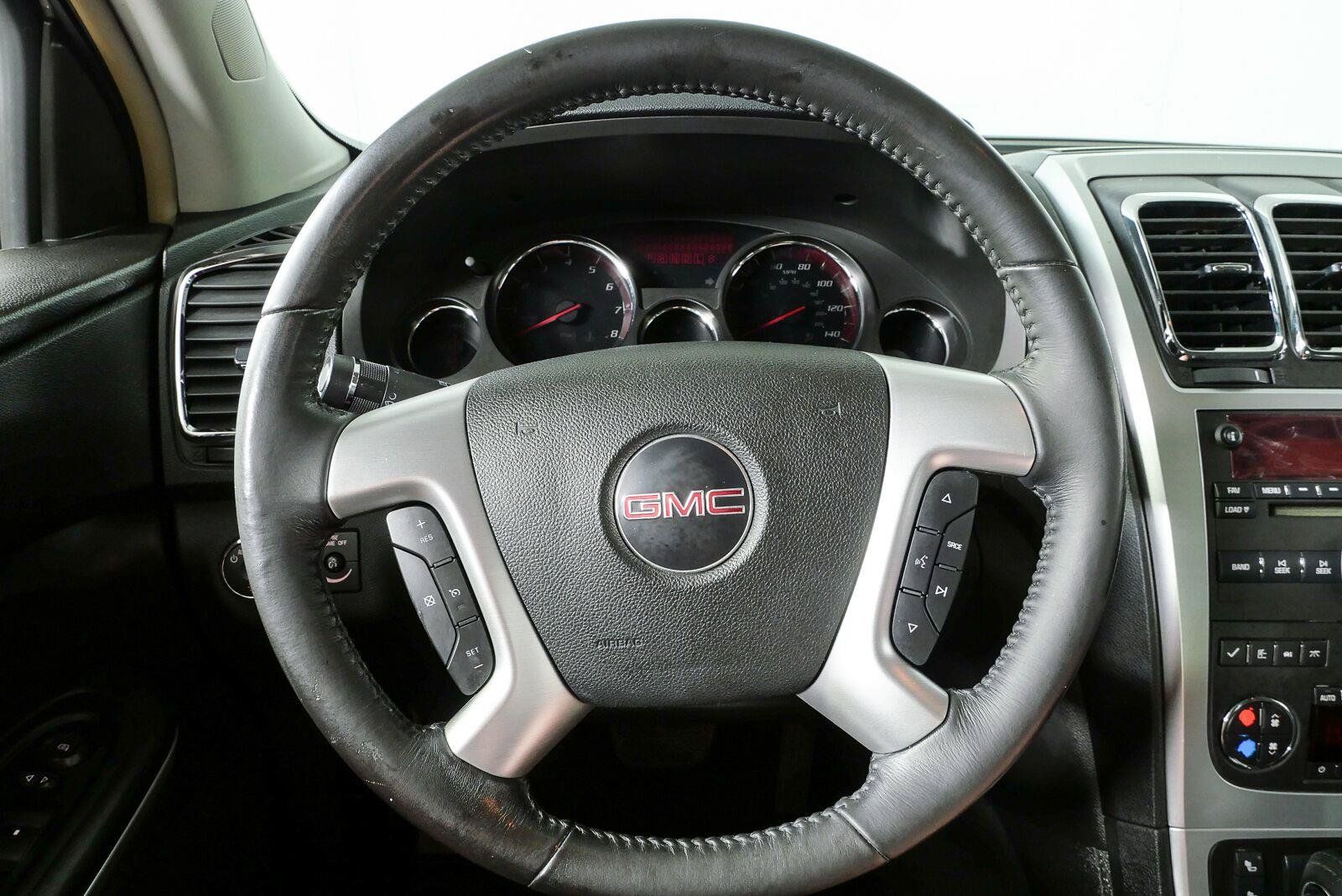 Used 2008 GMC Acadia SLT w/ Convenience Package FWD image 10