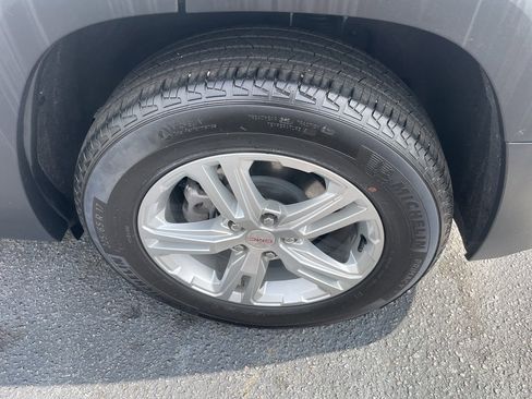 Certified 2024 GMC Terrain SLE image 5