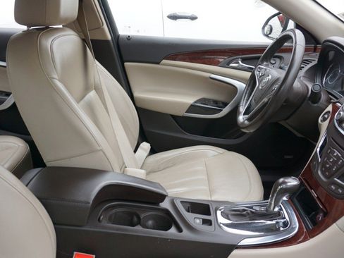 Used 2016 Buick Regal Premium image 6