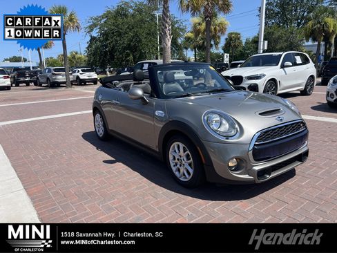 Used 2017 MINI Cooper S FWD image 1