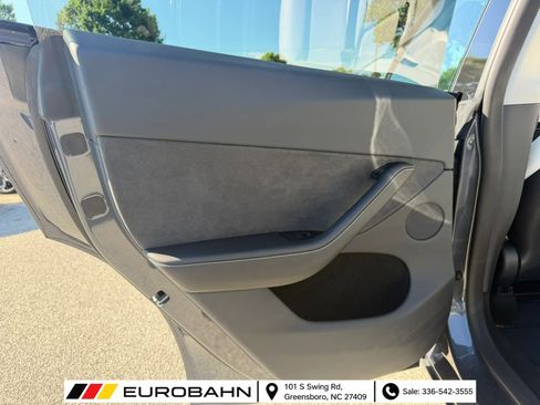 Used 2023 Tesla Model Y Long Range AWD/4WD image 10