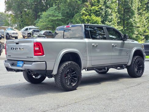 Used 2025 RAM 1500 Big Horn AWD/4WD image 7