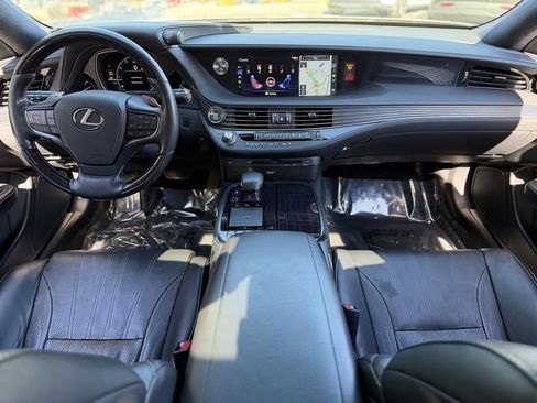 Used 2018 Lexus LS 500 w/ Interior Upgrade Package image 40
