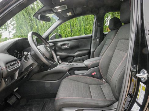 Certified 2025 Honda HR-V Sport image 16