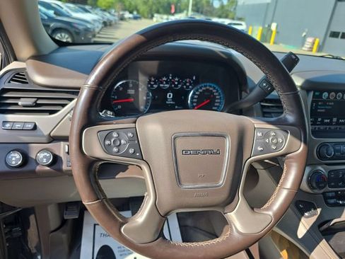 Used 2020 GMC Yukon XL Denali w/ Denali Ultimate Package AWD/4WD image 14
