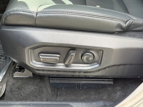 Used 2024 Toyota Sequoia Limited w/ Tow Technology Package AWD/4WD image 14