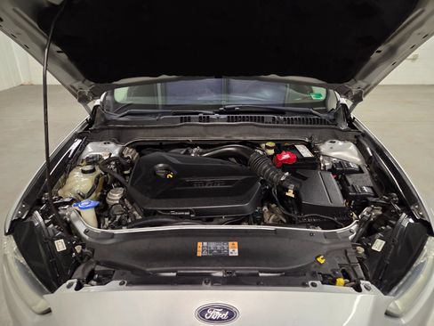Used 2013 Ford Fusion SE FWD image 36