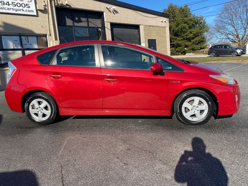 Used 2010 Toyota Prius Two image 2