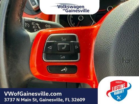 Used 2018 Volkswagen Beetle 2.0T S w/ Style & Comfort Package image 15