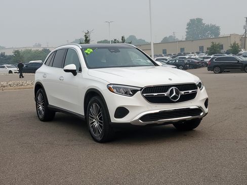 Used 2025 Mercedes-Benz GLC 300 image 7