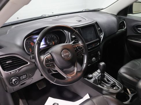 Used 2019 Jeep Cherokee Limited AWD/4WD image 15