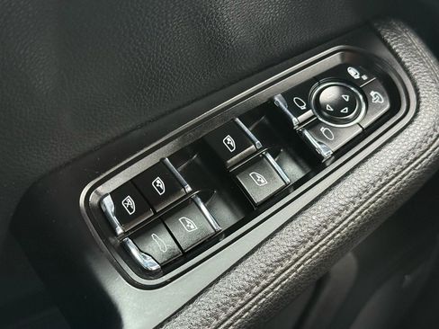 Used 2018 Porsche Macan S image 49