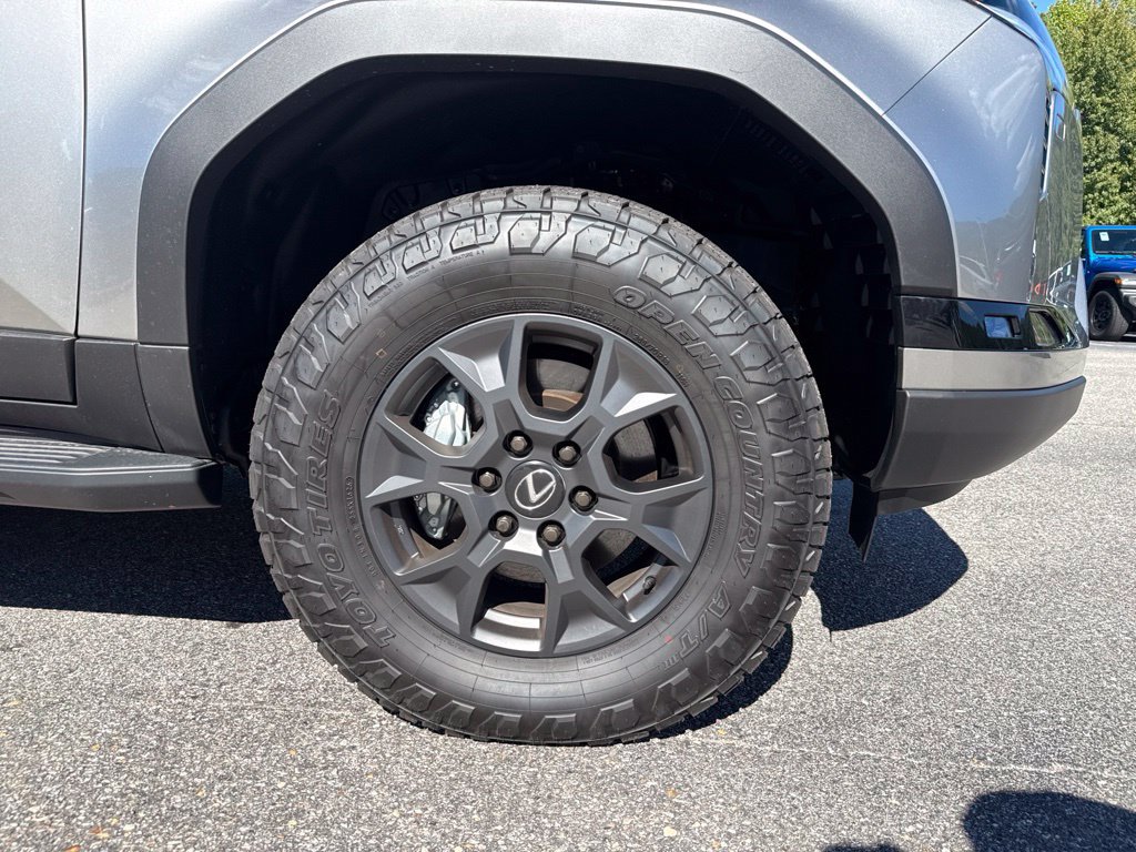 Used 2026 Lexus GX 550 AWD/4WD image 11