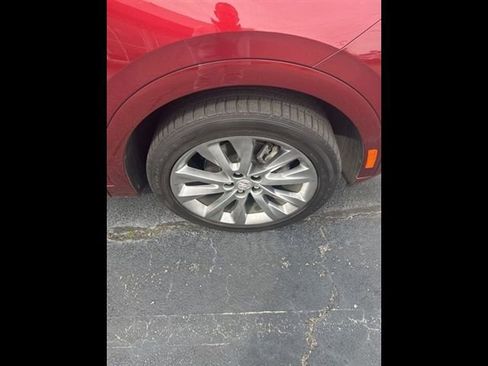 Used 2023 Buick Envision Avenir image 18