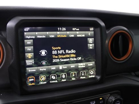 Used 2023 Jeep Gladiator Mojave AWD/4WD image 40
