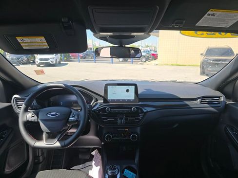 Certified 2025 Ford Escape ST-Line AWD/4WD image 15