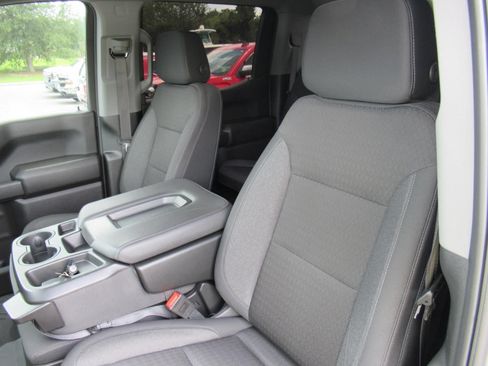 Used 2024 Chevrolet Silverado 1500 Custom Trail Boss AWD/4WD image 19