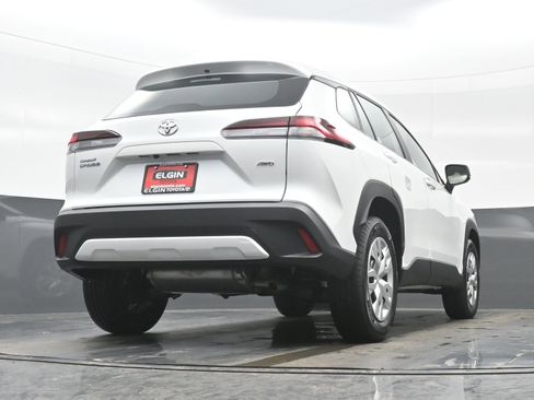 Used 2026 Toyota Corolla Cross L image 29