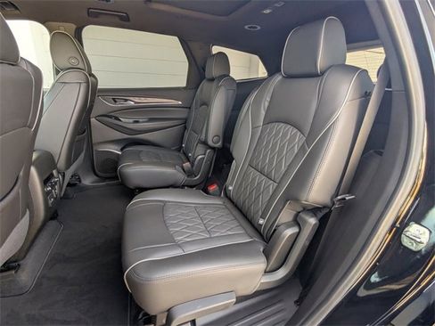 Used 2023 Buick Enclave Avenir w/ Avenir Technology Package image 16