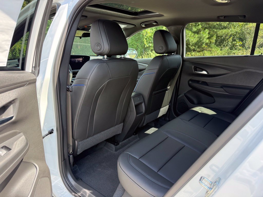 New 2026 Buick Envista Sport Touring w/ Convenience I Package FWD image 21