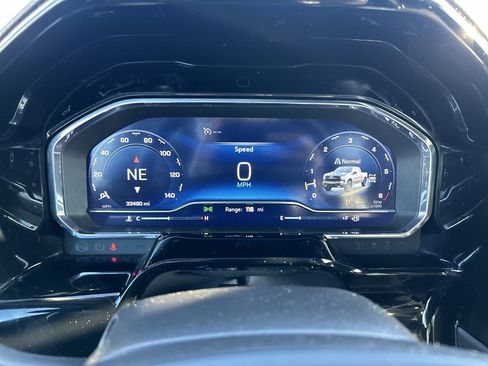 Used 2025 Chevrolet Silverado 1500 LT Trail Boss w/ Convenience Package II image 27