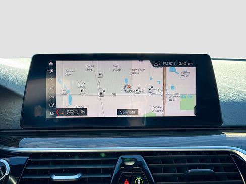 Used 2019 BMW 530i w/ Convenience Package image 33