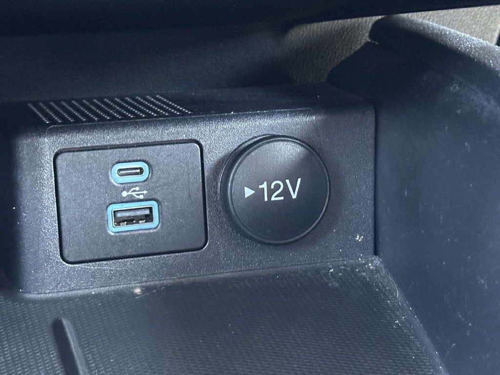 Certified 2022 Ford Escape SE w/ SE Sport Appearance Package AWD/4WD image 21