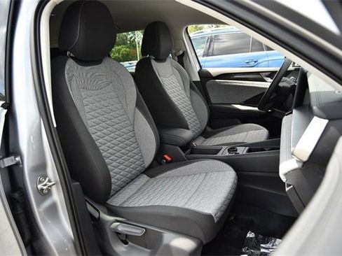 New 2025 Volkswagen Tiguan S image 17