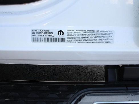 Used 2025 RAM 2500 Laramie w/ Sport Appearance Package AWD/4WD image 24