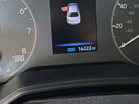 Used 2024 Toyota Corolla LE FWD image 19