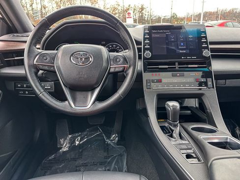Used 2020 Toyota Avalon XLE image 20