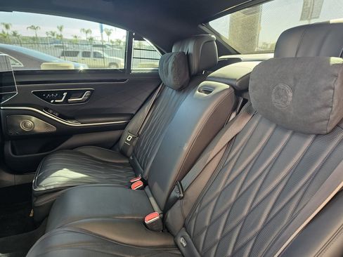 Used 2025 Mercedes-Benz S 63 AMG S image 9